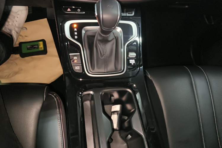 Used GAC Trumpchi M6 2023 PRO 270T DCT Luxury Edition Gear Lever