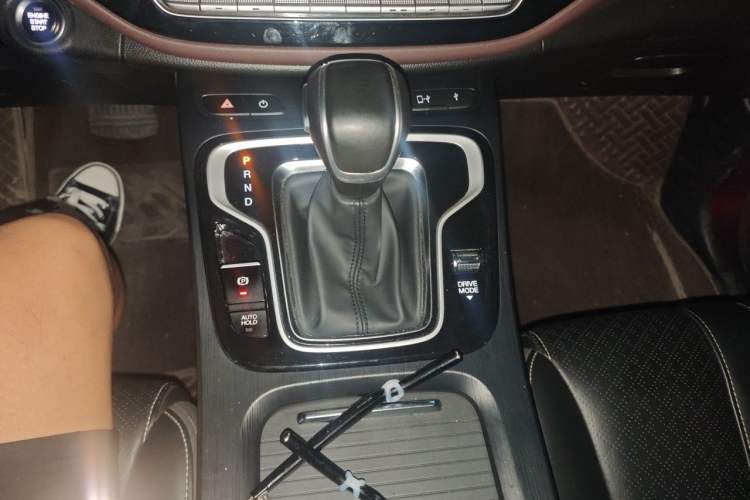 Used GAC Trumpchi M6 2023 PRO 270T DCT Luxury Edition Gear Lever