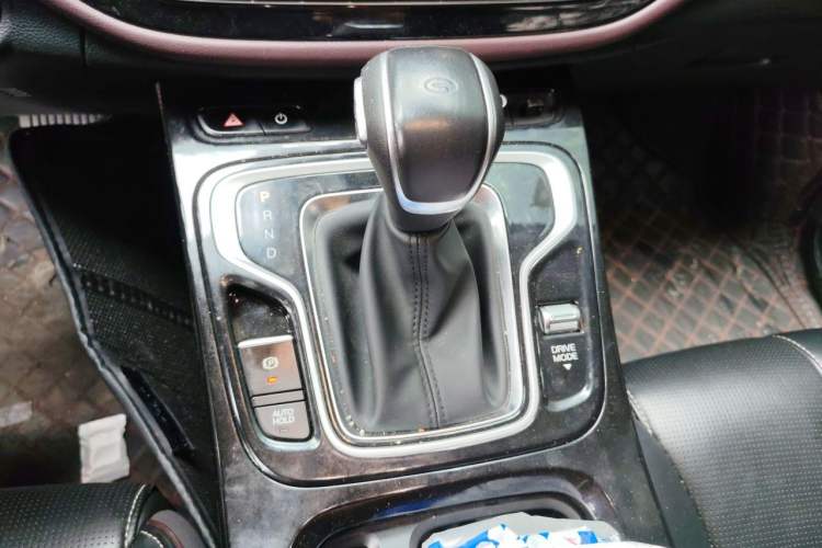 Used GAC Trumpchi M6 2023 PRO 270T DCT Luxury Edition Gear Lever