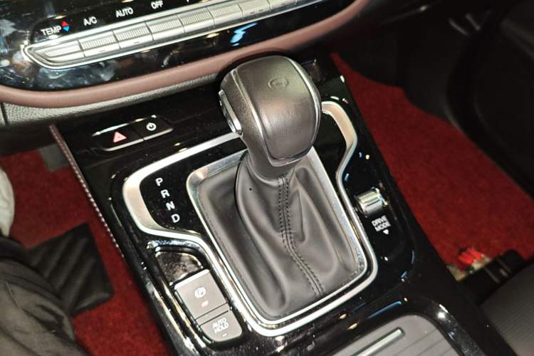 Used GAC Trumpchi M6 2023 PRO 270T DCT Luxury Edition Gear Lever