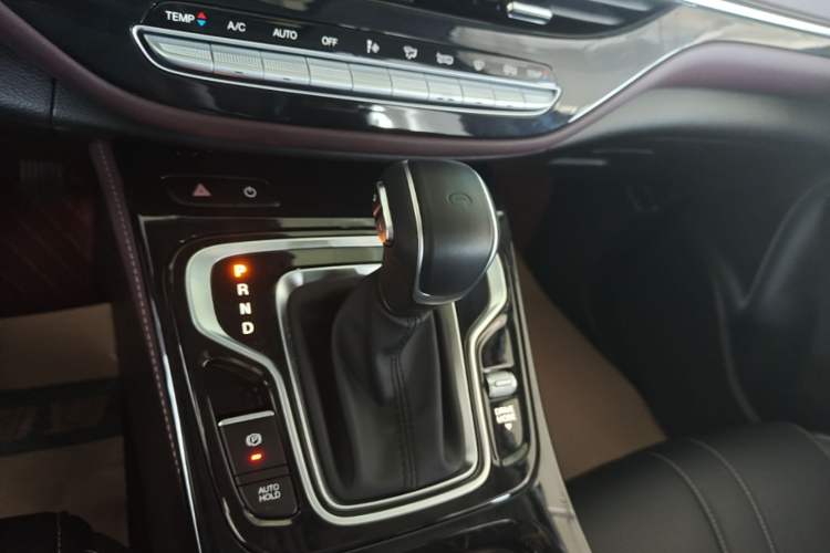 Used GAC Trumpchi M6 2023 PRO 270T DCT Luxury Edition Gear Lever