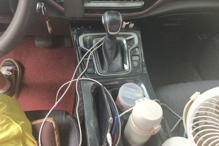 Used GAC Trumpchi M6 2023 PRO 270T DCT Elite Edition Gear Lever
