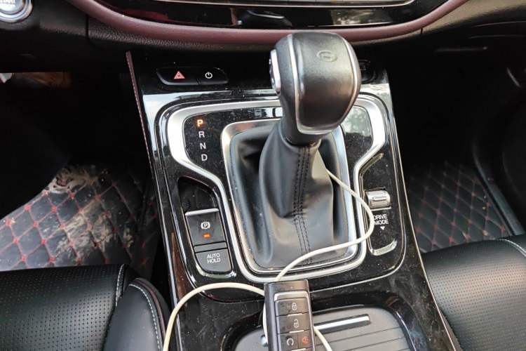 Used GAC Trumpchi M6 2023 PRO 270T DCT Luxury Edition Gear Lever