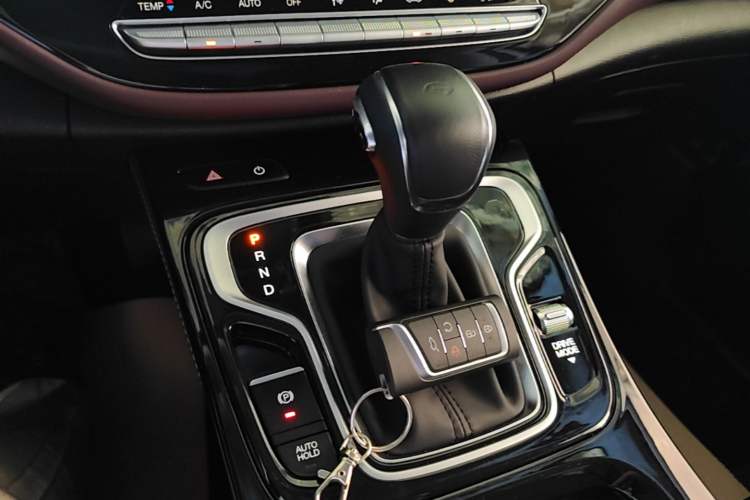Used GAC Trumpchi M6 2023 PRO 270T DCT Luxury Edition Gear Lever