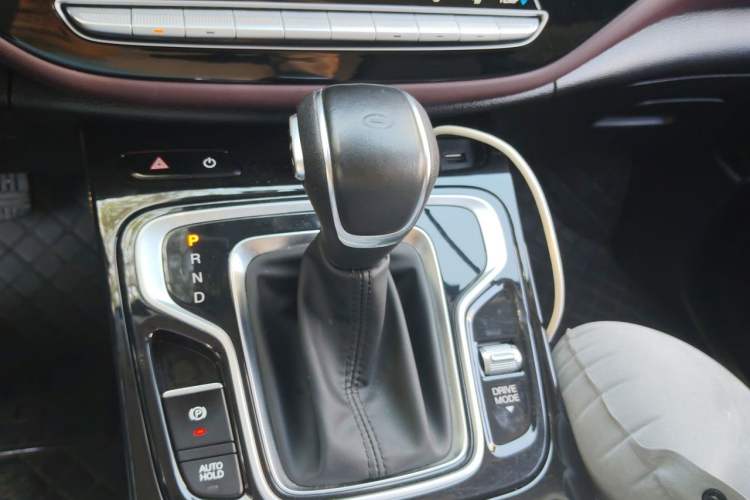 Used GAC Trumpchi M6 2023 PRO 270T DCT Elite Edition Gear Lever