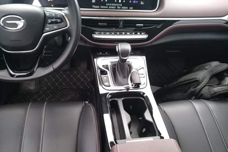 Used GAC Trumpchi M6 2023 PRO 270T DCT Luxury Edition Gear Lever
