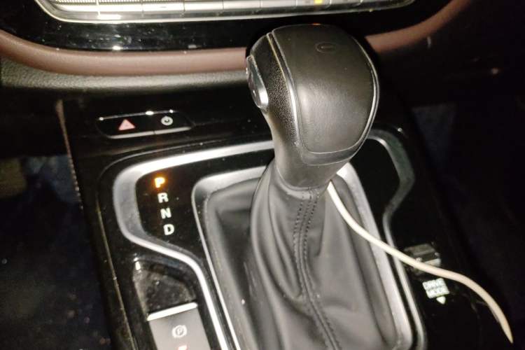 Used GAC Trumpchi M6 2023 PRO 270T DCT Luxury Edition Gear Lever