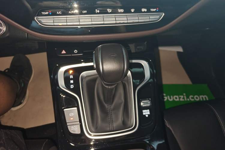 Used GAC Trumpchi M6 2023 PRO 270T DCT Luxury Edition Gear Lever