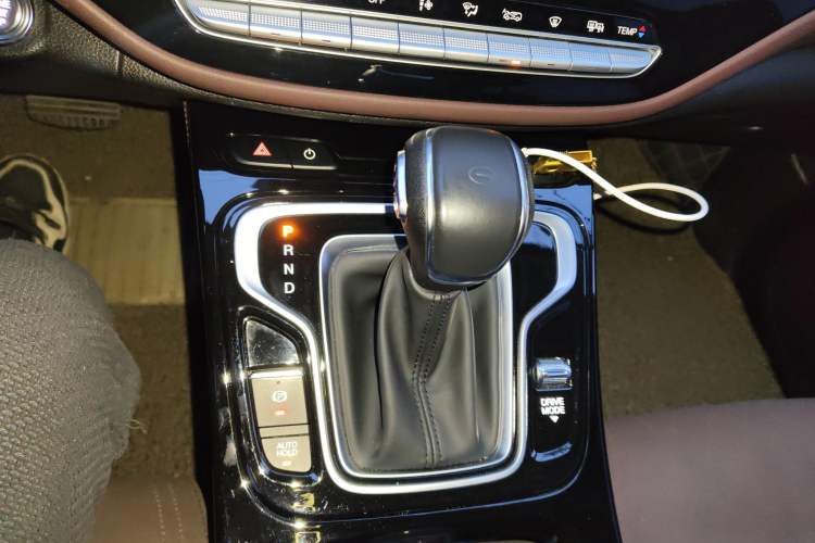 Used GAC Trumpchi M6 2023 PRO 270T DCT Luxury Edition Gear Lever