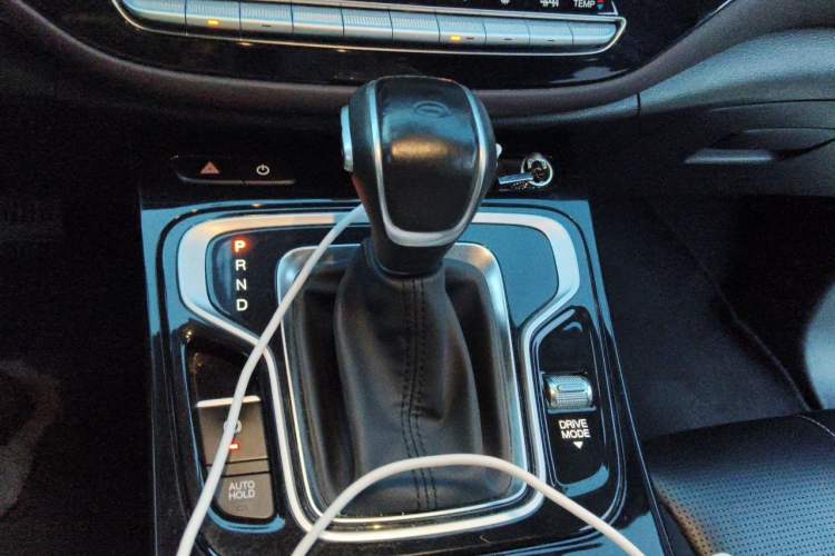 Used GAC Trumpchi M6 2023 PRO 270T DCT Luxury Edition Gear Lever