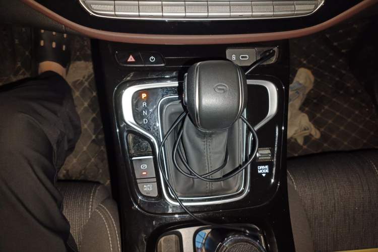 Used GAC Trumpchi M6 2023 PRO 270T DCT Elite Edition Gear Lever