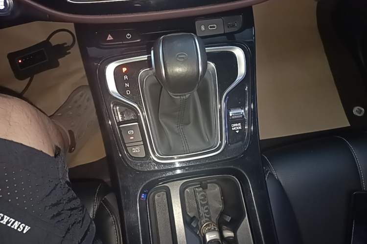 Used GAC Trumpchi M6 2023 PRO 270T DCT Luxury Edition Gear Lever