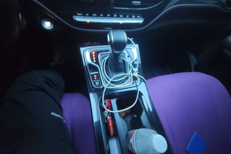 Used GAC Trumpchi M6 2023 PRO 270T DCT Luxury Edition Gear Lever