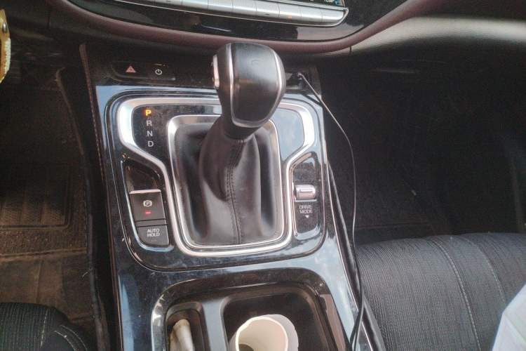 Used GAC Trumpchi M6 2023 PRO 270T DCT Elite Edition Gear Lever