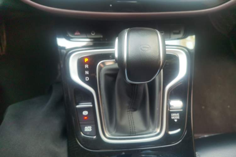 Used GAC Trumpchi M6 2023 PRO 270T DCT Luxury Edition Gear Lever