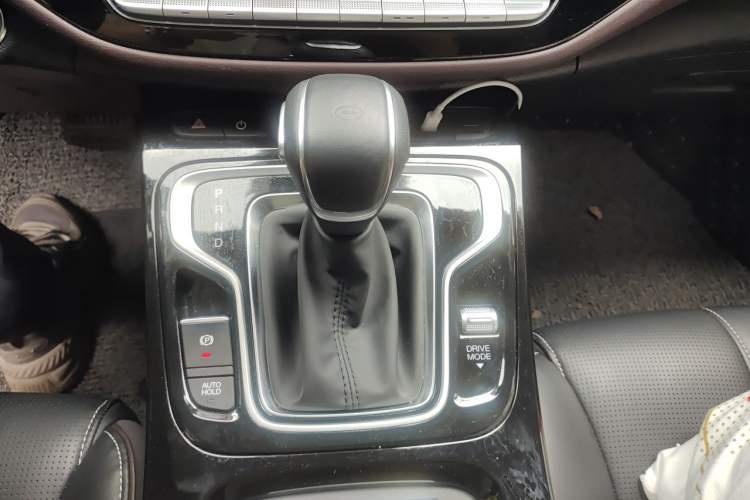 Used GAC Trumpchi M6 2023 PRO 270T DCT Luxury Edition Gear Lever