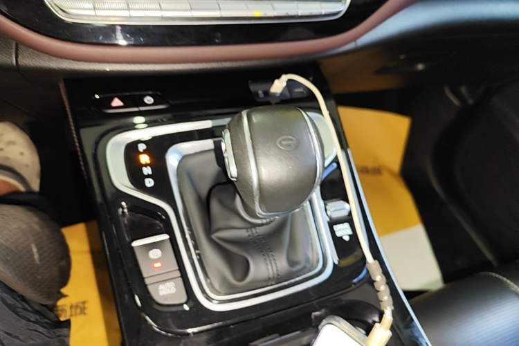 Used GAC Trumpchi M6 2023 PRO 270T DCT Luxury Edition Gear Lever