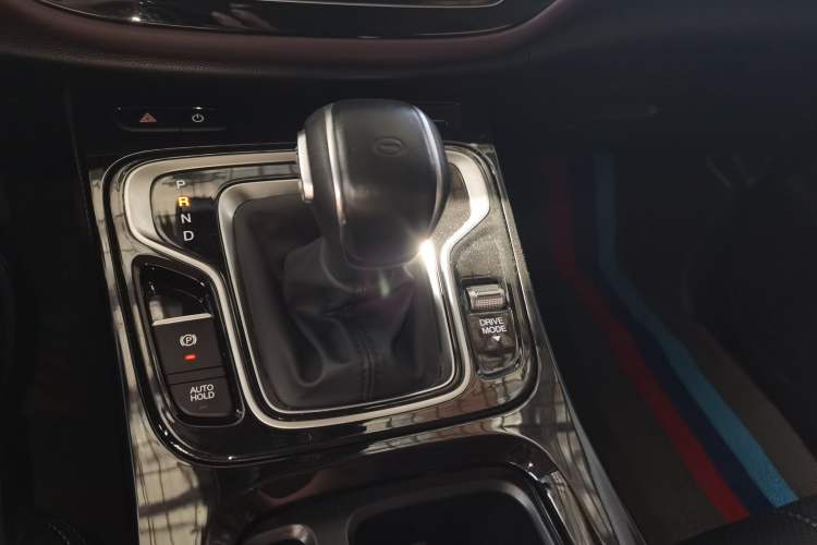 Used GAC Trumpchi M6 2023 PRO 270T DCT Elite Edition Gear Lever