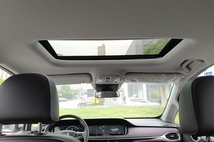 Used GAC Trumpchi M6 2023 PRO 270T DCT Luxury Edition Headliner
