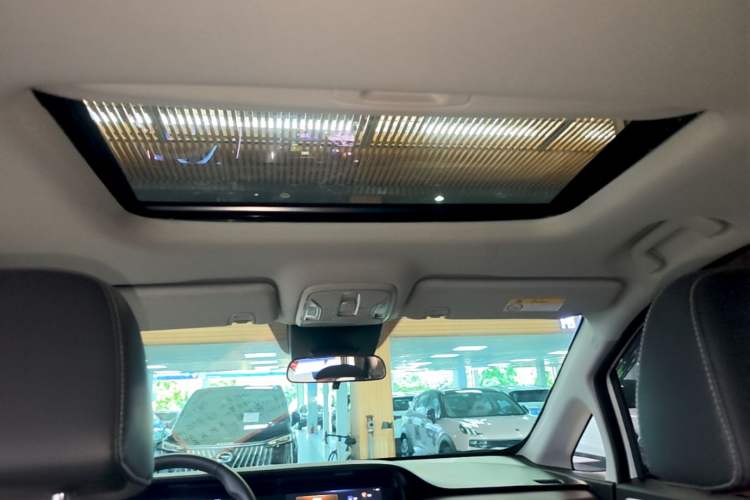 Used GAC Trumpchi M6 2023 PRO 270T DCT Luxury Edition Headliner