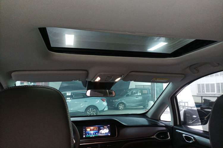 Used GAC Trumpchi M6 2023 PRO 270T DCT Luxury Edition Headliner