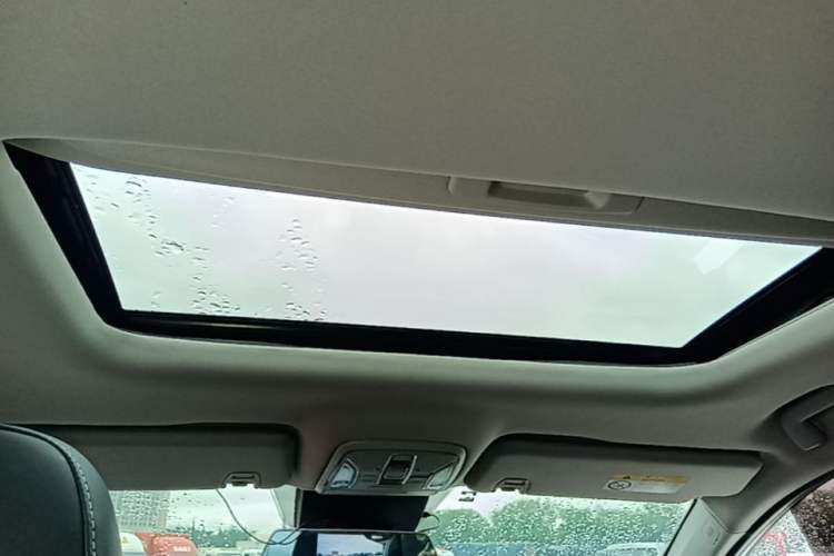 Used GAC Trumpchi M6 2023 PRO 270T DCT Luxury Edition Headliner