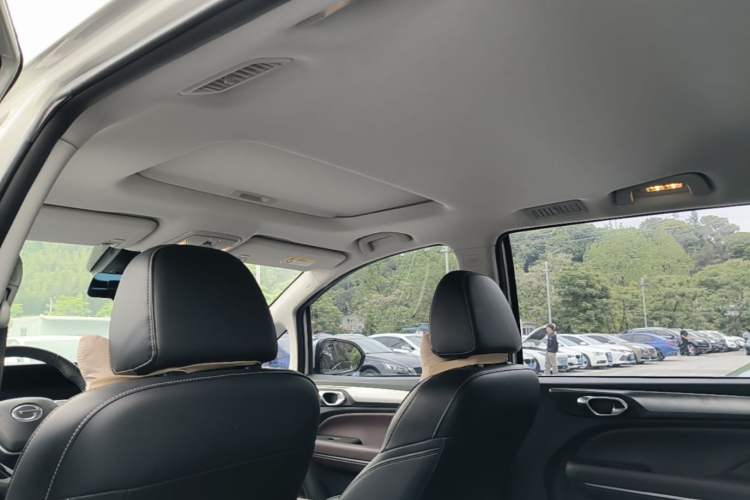 Used GAC Trumpchi M6 2023 PRO 270T DCT Luxury Edition Headliner
