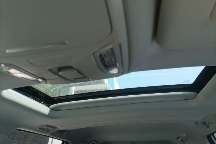 Used GAC Trumpchi M6 2023 PRO 270T DCT Luxury Edition Headliner