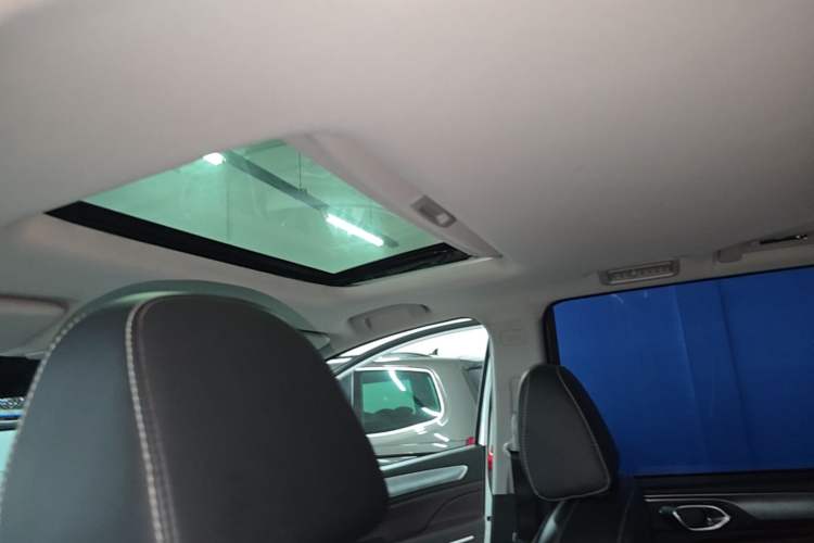 Used GAC Trumpchi M6 2023 PRO 270T DCT Luxury Edition Headliner