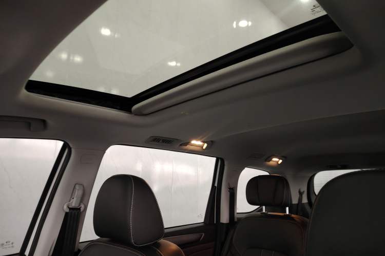 Used GAC Trumpchi M6 2023 PRO 270T DCT Luxury Edition Headliner