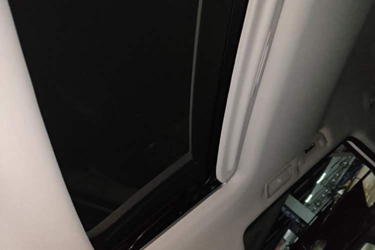 Used GAC Trumpchi M6 2023 PRO 270T DCT Luxury Edition Headliner