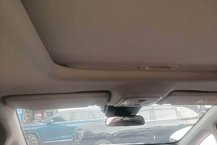 Used GAC Trumpchi M6 2023 PRO 270T DCT Luxury Edition Headliner