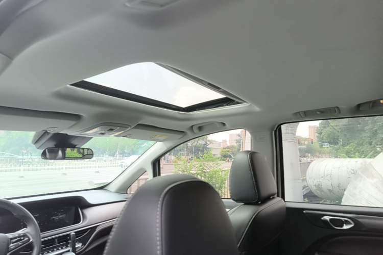 Used GAC Trumpchi M6 2023 PRO 270T DCT Luxury Edition Headliner