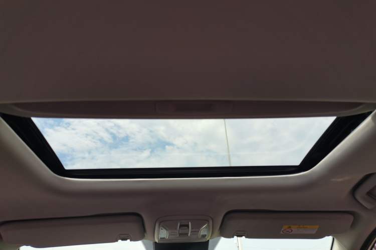 Used GAC Trumpchi M6 2023 PRO 270T DCT Luxury Edition Headliner