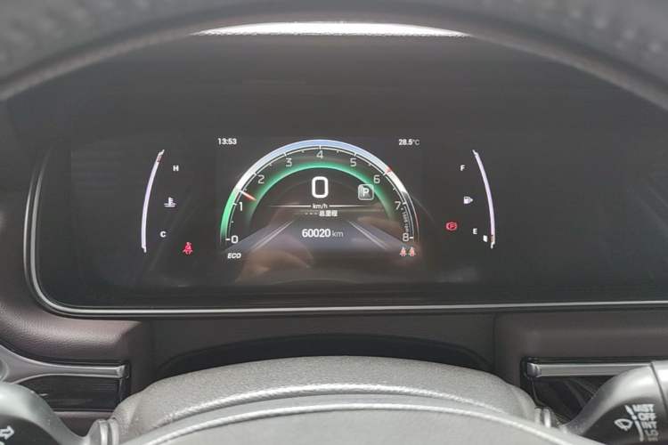 Used GAC Trumpchi M6 2023 PRO 270T DCT Luxury Edition Instrument Cluster