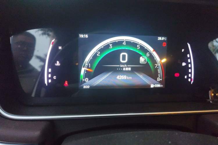 Used GAC Trumpchi M6 2023 PRO 270T DCT Luxury Edition Instrument Cluster