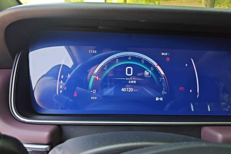 Used GAC Trumpchi M6 2023 PRO 270T DCT Luxury Edition Instrument Cluster