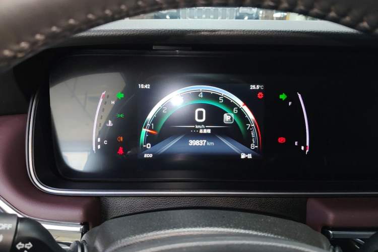 Used GAC Trumpchi M6 2023 PRO 270T DCT Luxury Edition Instrument Cluster