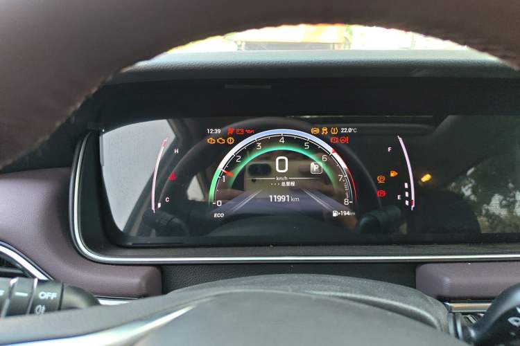Used GAC Trumpchi M6 2023 PRO 270T DCT Luxury Edition Instrument Cluster