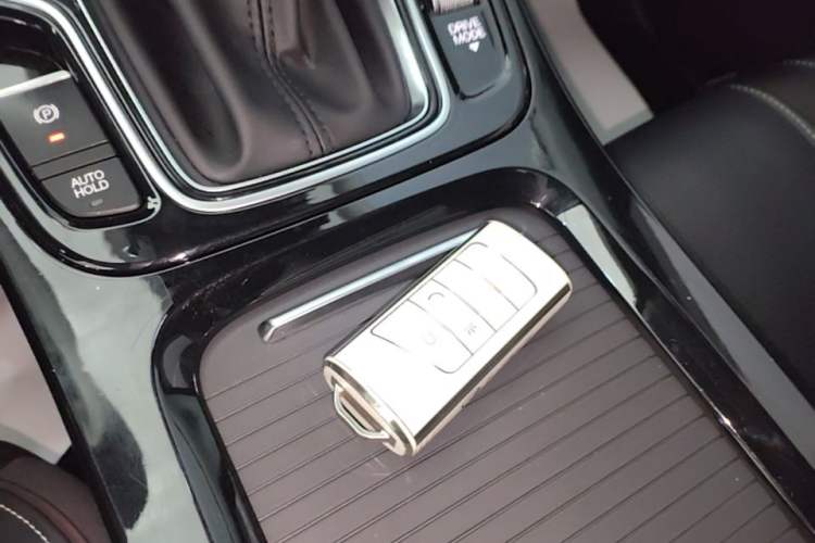 Used GAC Trumpchi M6 2023 PRO 270T DCT Luxury Edition Interior 1