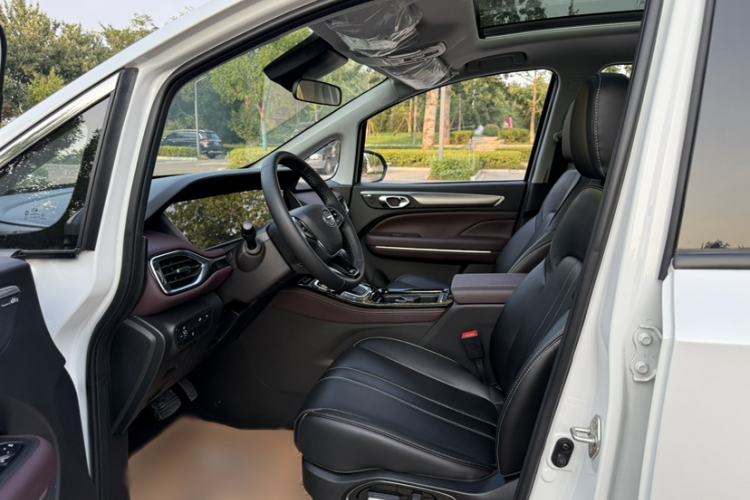 Used GAC Trumpchi M6 2023 PRO 270T DCT Luxury Edition Interior 1