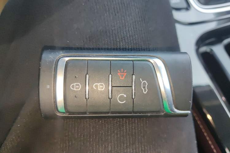 Used GAC Trumpchi M6 2023 PRO 270T DCT Luxury Edition Interior 1