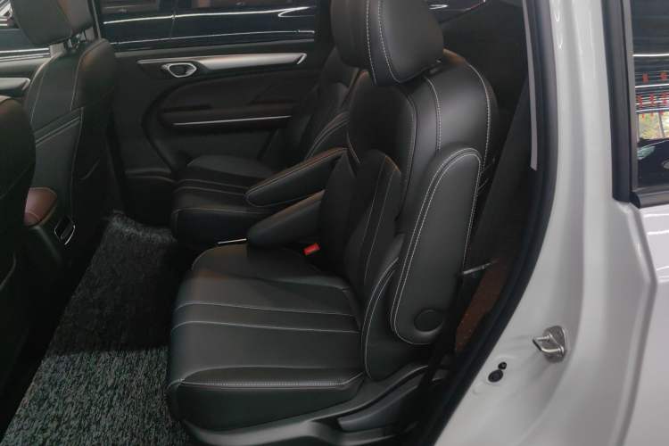 Used GAC Trumpchi M6 2023 PRO 270T DCT Luxury Edition Interior 1
