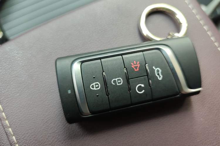 Used GAC Trumpchi M6 2023 PRO 270T DCT Luxury Edition Interior 1