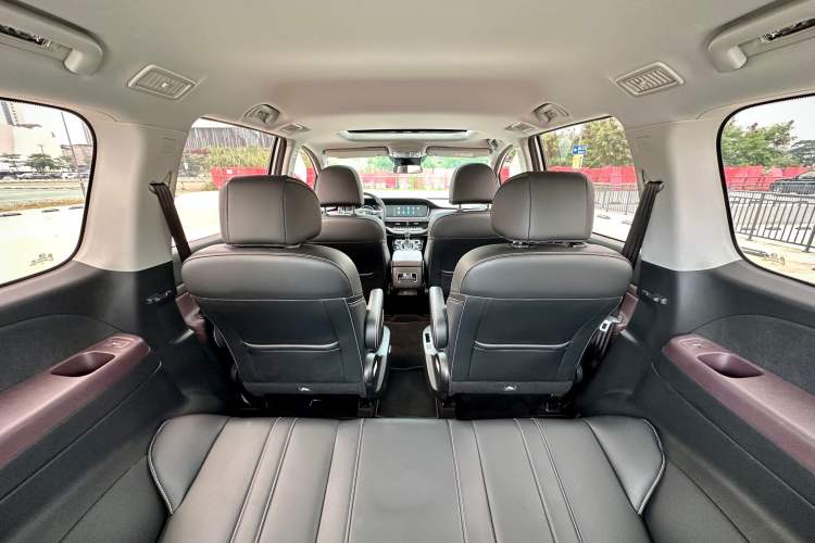 Used GAC Trumpchi M6 2023 PRO 270T DCT Luxury Edition Interior 10