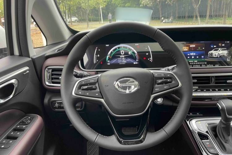 Used GAC Trumpchi M6 2023 PRO 270T DCT Luxury Edition Interior 2