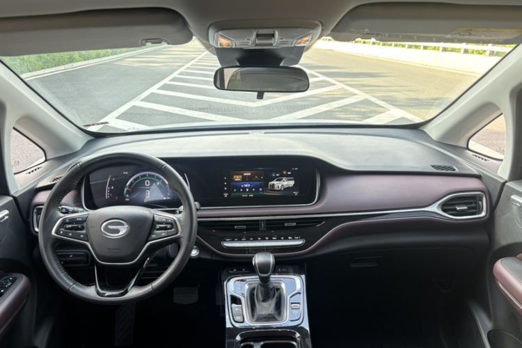 Used GAC Trumpchi M6 2023 PRO 270T DCT Luxury Edition Interior 2