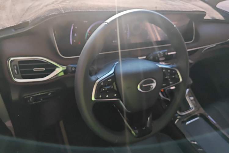 Used GAC Trumpchi M6 2023 PRO 270T DCT Luxury Edition Interior 2