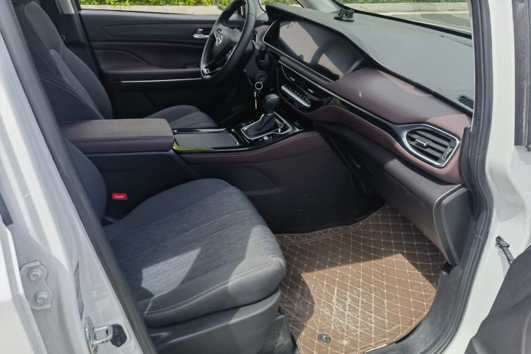 Used GAC Trumpchi M6 2023 PRO 270T DCT Elite Edition Interior 2