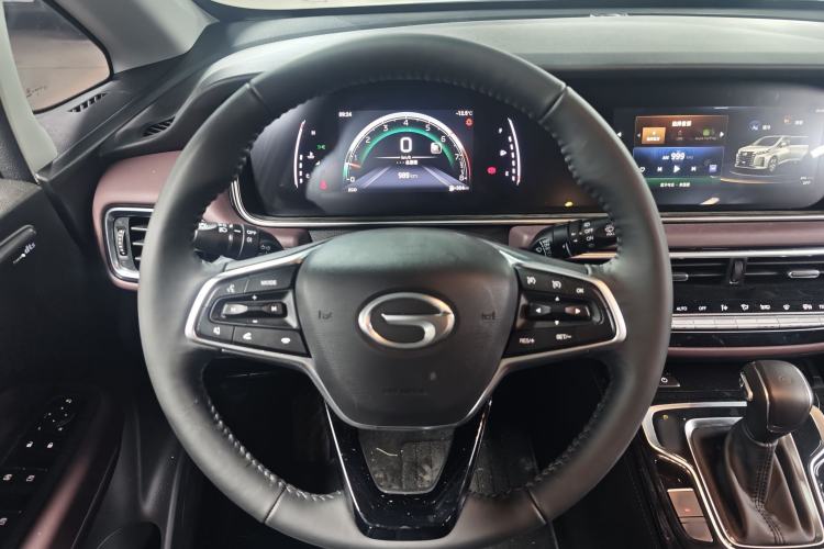 Used GAC Trumpchi M6 2023 PRO 270T DCT Luxury Edition Interior 2